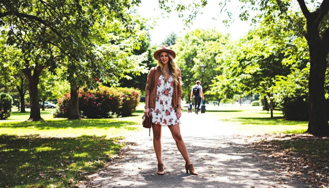 Wie man den perfekten Boho-Look für jede Jahreszeit stylt